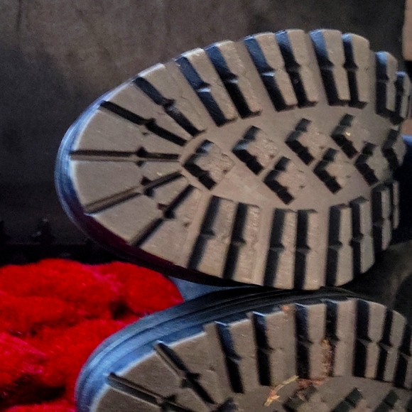 Black booties, guess, fashion, designer, travel, casual, party, women - Picture 6 of 8